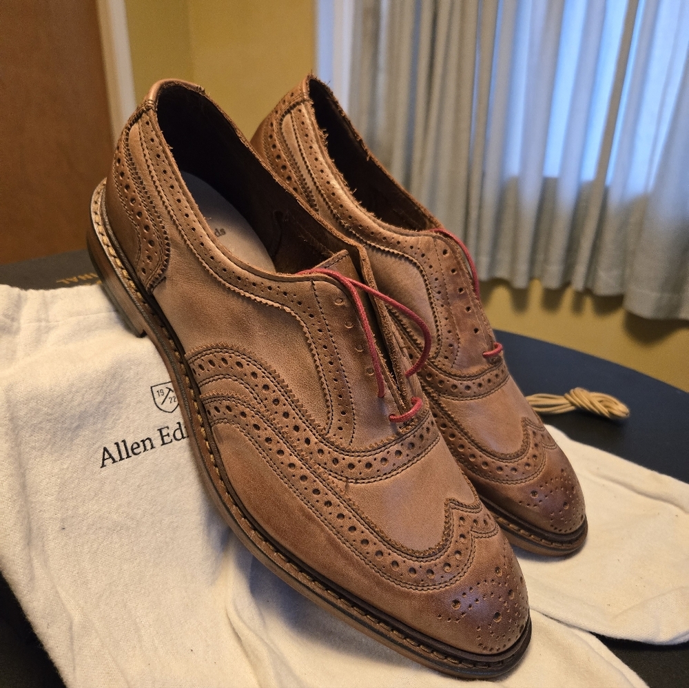 Allen Edmonds Neumok Brown 9D NWOT